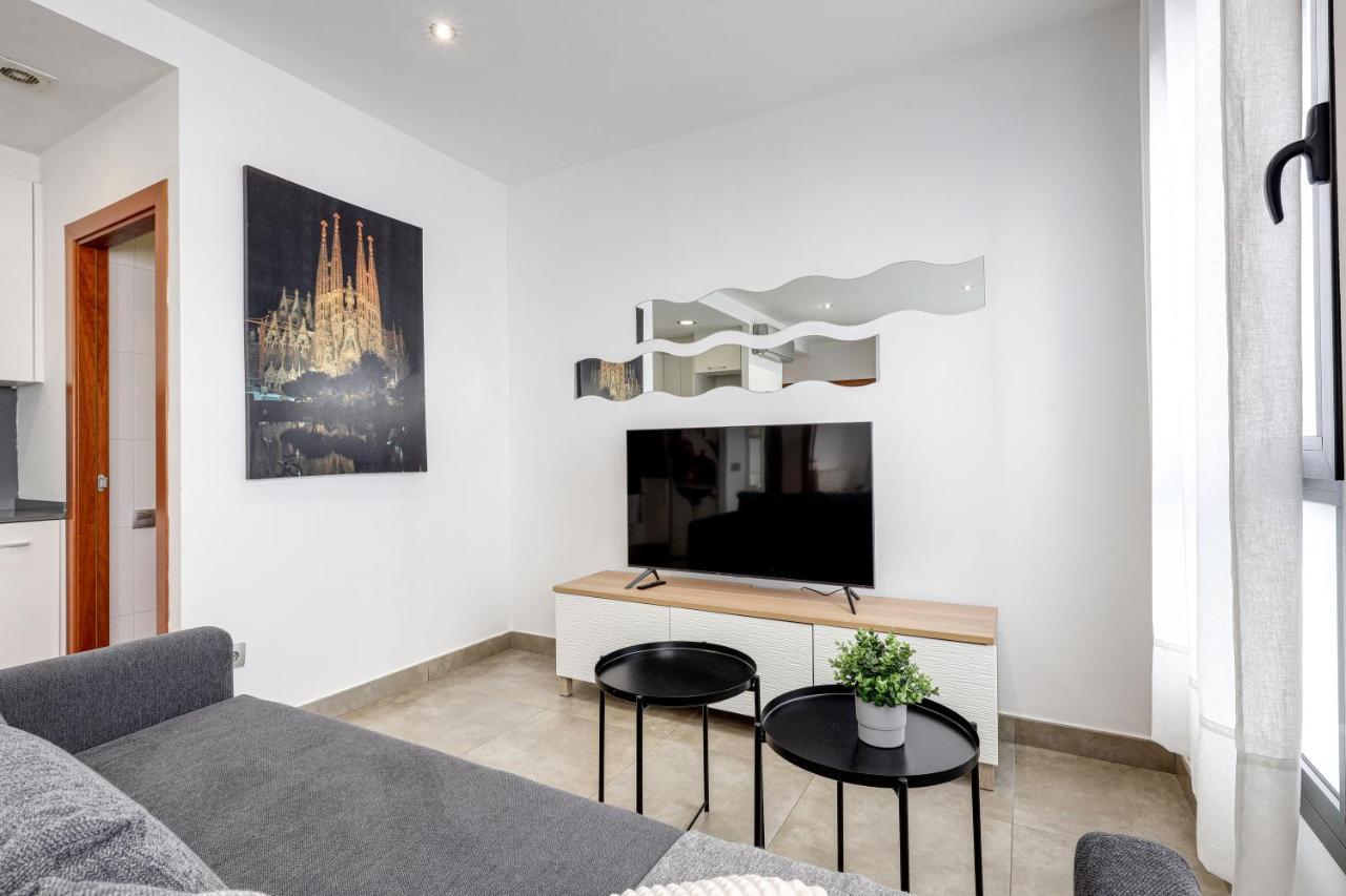 Urban Flats Vallirana バルセロナ エクステリア 写真
