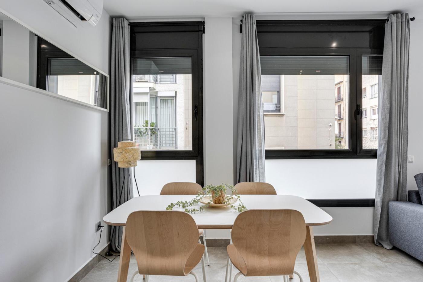 Urban Flats Vallirana バルセロナ エクステリア 写真